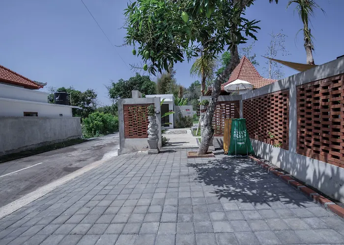 Bale Taru Pecatu Guest house 3*
